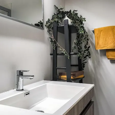 Stunning In With Wifi